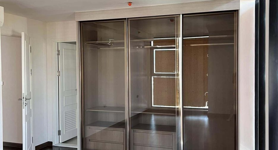 For sale 2 bedrooms condo in Bang Kho Laem, Bangkok