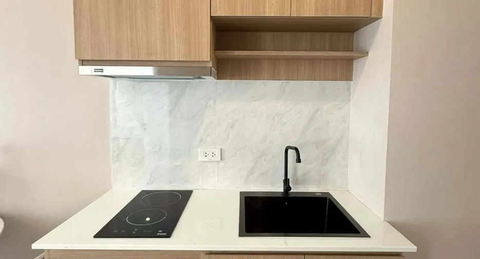 For sale 1 bed condo in Watthana, Bangkok