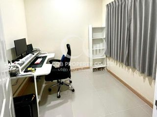 À vendre 4 chambres maison de ville à Mueang Samut Prakan, Samut Prakan