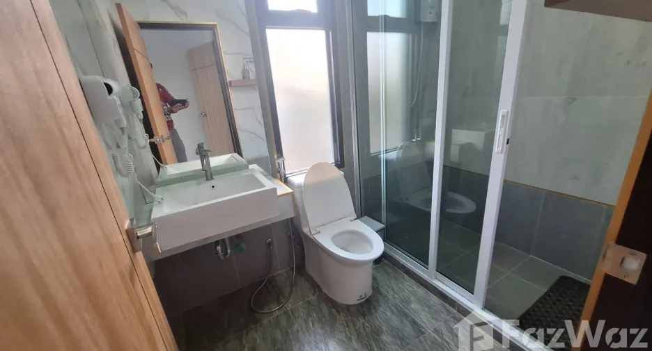 Villa en alquiler de 4 habitaciones en Bang Lamung, Chonburi