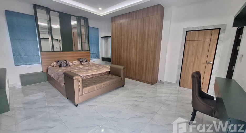 Villa en alquiler de 4 habitaciones en Bang Lamung, Chonburi