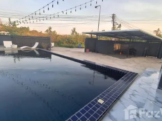 Villa en alquiler de 4 habitaciones en Bang Lamung, Chonburi