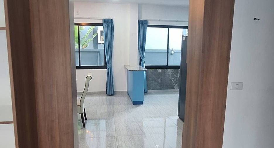 For rent 4 bedrooms villa in Jomtien, Pattaya