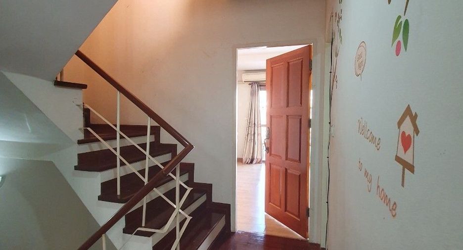 For sale 3 bedrooms townhouse in Bueng Kum, Bangkok