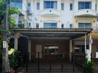 For sale 3 bedrooms townhouse in Bueng Kum, Bangkok
