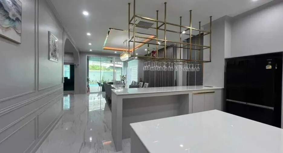À vendre 5 chambres maison à Prawet, Bangkok