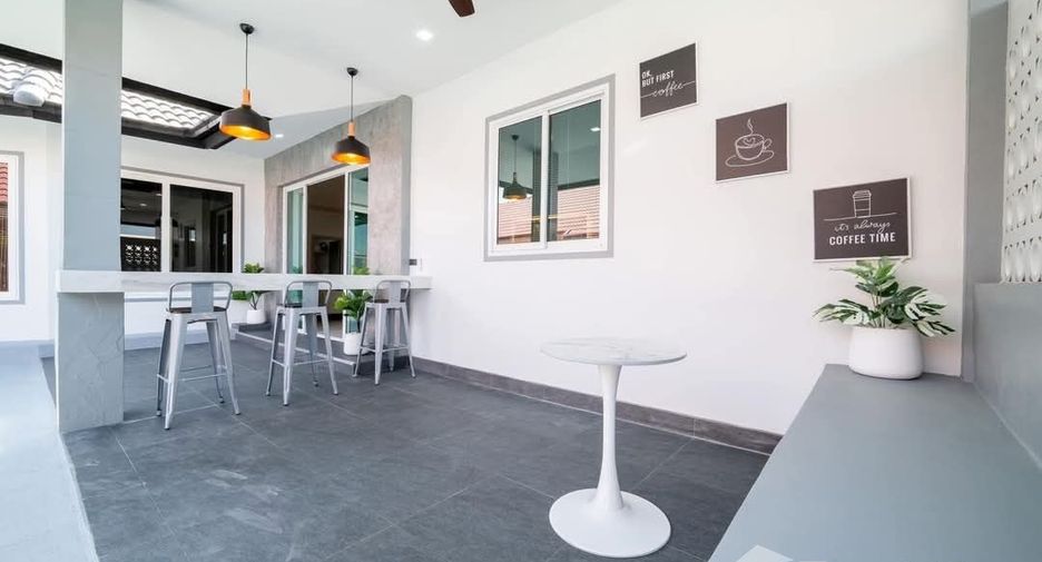For sale 4 bedrooms villa in Bang Lamung, Chonburi