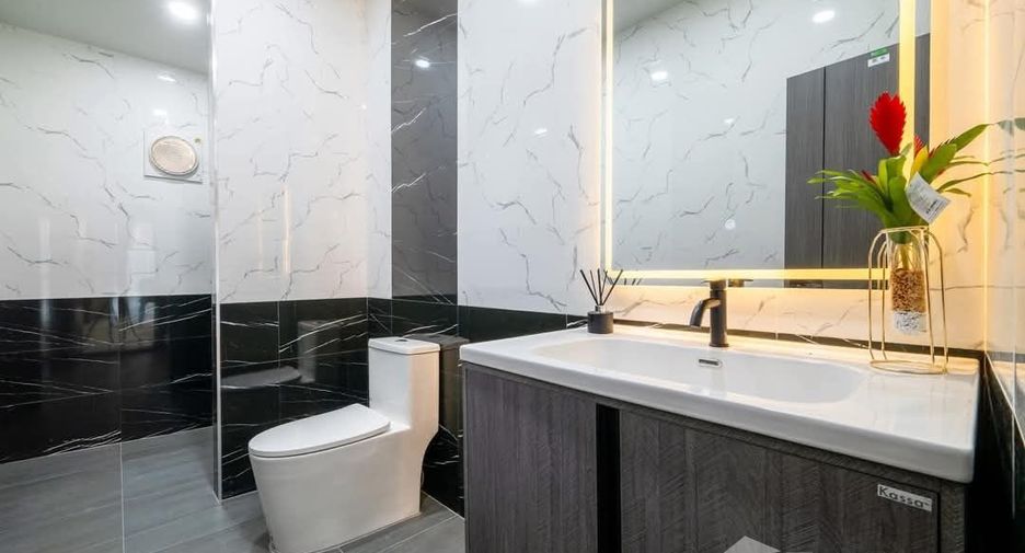 For sale 4 bedrooms villa in Bang Lamung, Chonburi