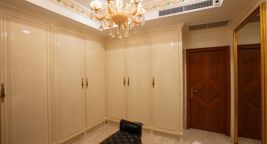 For sale 2 bedrooms condo in Mueang Phuket, Phuket