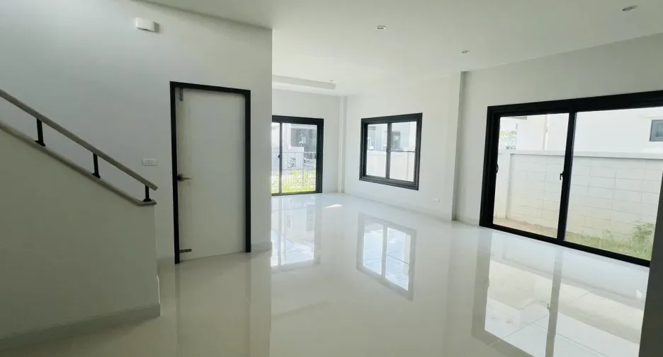 For sale 4 bedrooms house in Mueang Phuket, Phuket