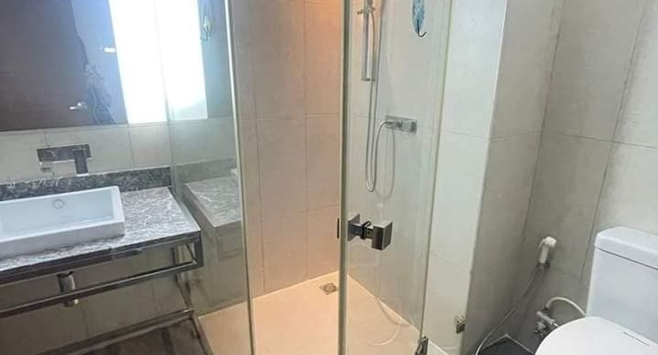 À vendre et à louer 1 chambre condo à Sathon, Bangkok