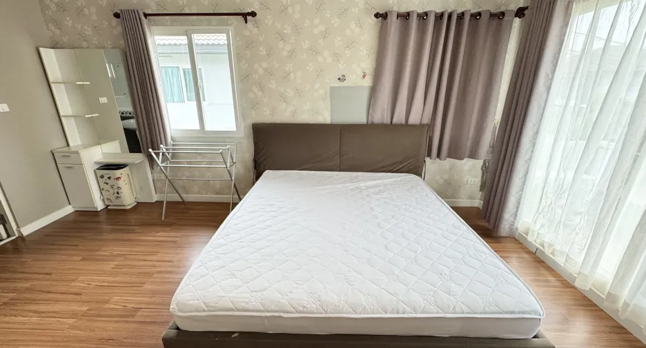 For rent 3 bedrooms house in Mueang Udon Thani, Udon Thani