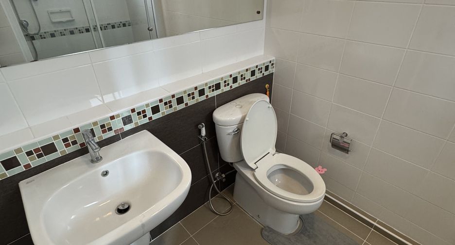 For rent 3 bedrooms house in Mueang Udon Thani, Udon Thani