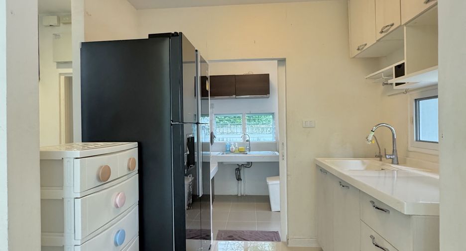 Casa en alquiler de 3 habitaciones en Mueang Udon Thani, Udon Thani