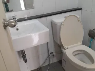 For sale studio condo in Mueang Samut Prakan, Samut Prakan