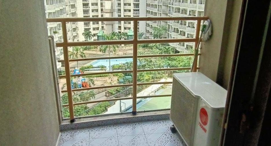 For sale 3 bedrooms condo in Yan Nawa, Bangkok