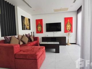 À louer 2 chambres villa à Mueang Phuket, Phuket