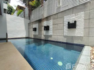 À louer 2 chambres villa à Mueang Phuket, Phuket