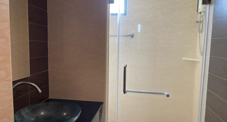 For rent 2 ベッドルーム condo in Kathu, Phuket