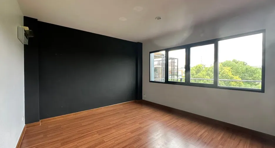 For sale 3 bedrooms townhouse in Pak Kret, Nonthaburi