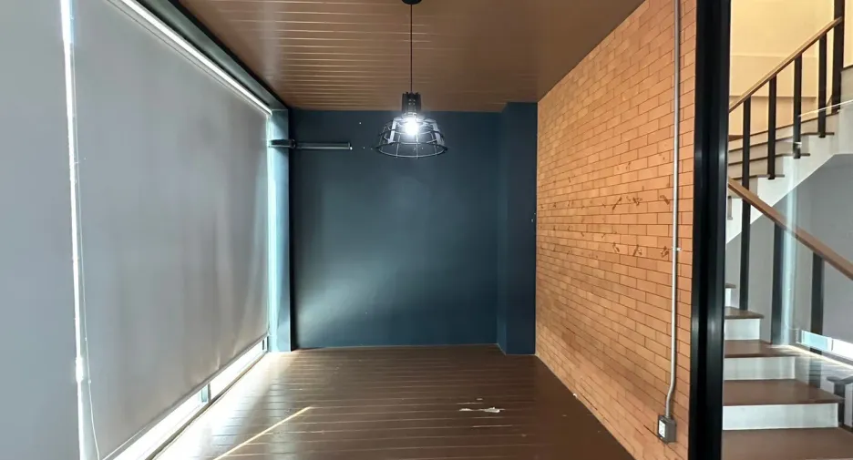 À vendre 3 chambres maison de ville à Pak Kret, Nonthaburi