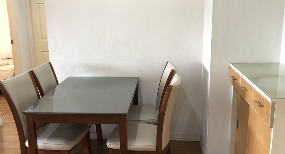 For sale 2 bedrooms condo in Bang Phlat, Bangkok
