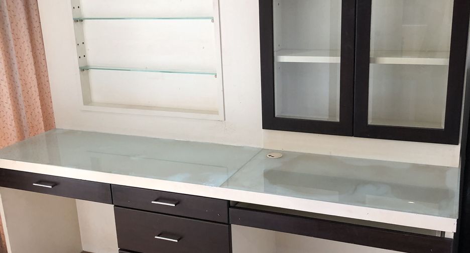 For sale 2 bedrooms condo in Bang Phlat, Bangkok