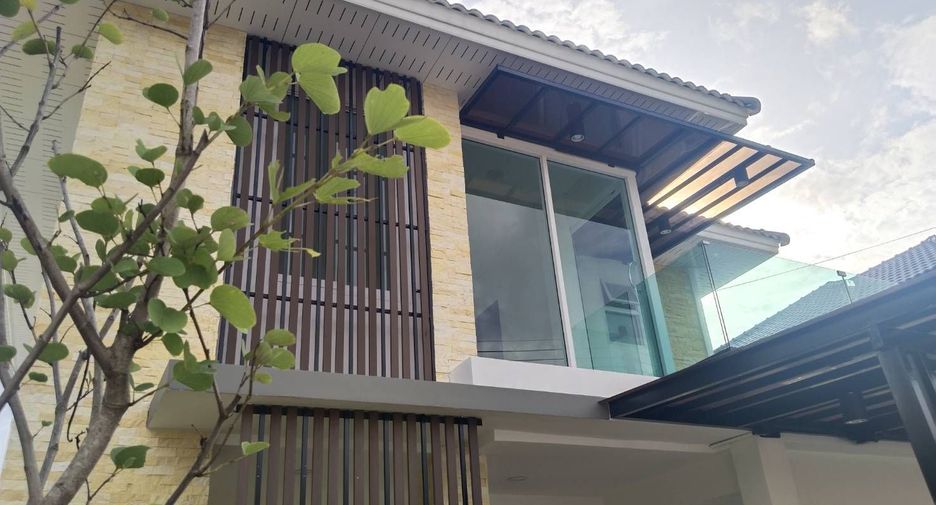 For sale 3 bedrooms house in Mueang Phuket, Phuket