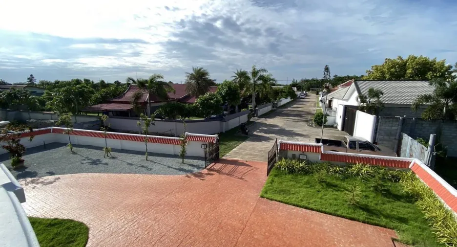 For rent 4 bedrooms house in Bang Lamung, Chonburi