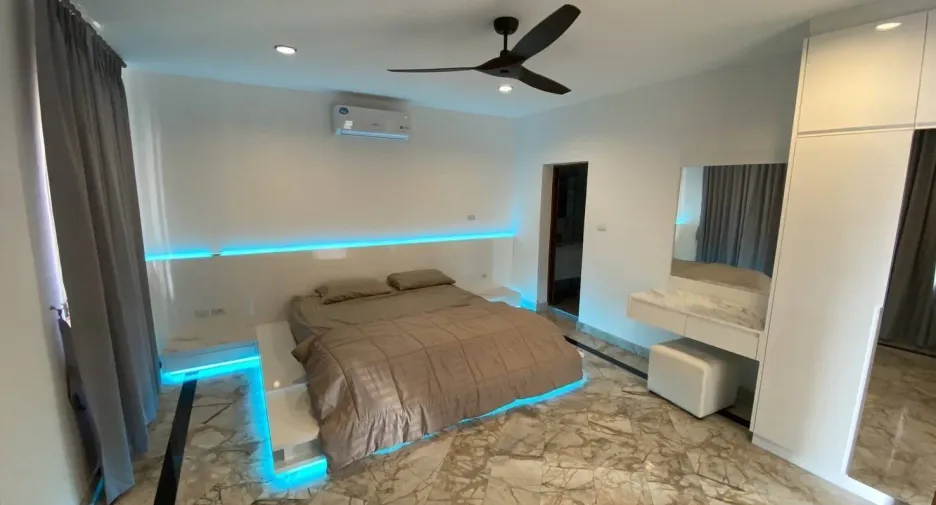 For rent 4 bedrooms house in Bang Lamung, Chonburi