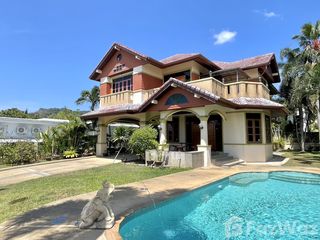 À vendre et à louer 3 chambres villa à Mueang Phuket, Phuket
