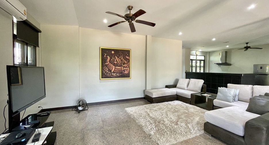 À vendre et à louer 3 chambres villa à Mueang Phuket, Phuket