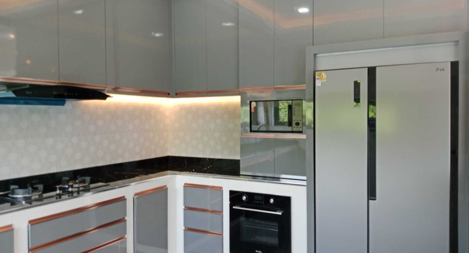 Продажа 3 спальни вилла в Банг Ламунг, Чонбури