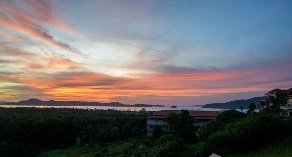 For rent 2 bedrooms condo in Mueang Phuket, Phuket