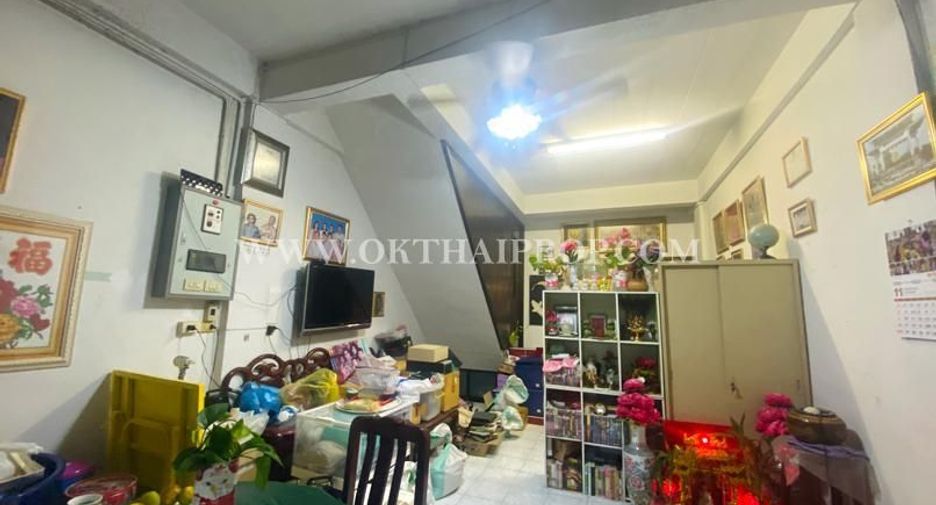 Casa adosada en venta de 2 habitaciones en Bang Kruai, Nonthaburi