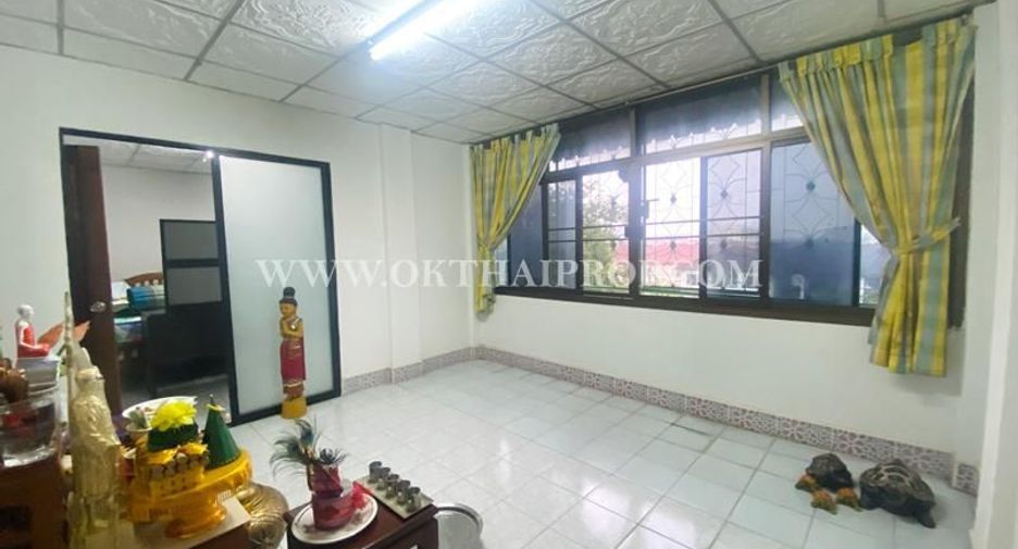 Casa adosada en venta de 2 habitaciones en Bang Kruai, Nonthaburi