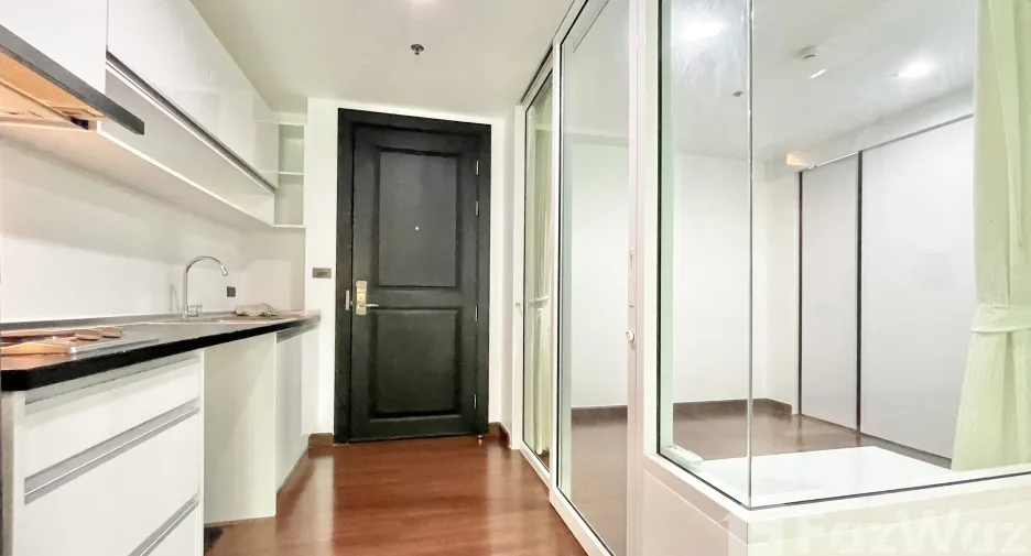 For sale 2 bedrooms condo in Phra Khanong, Bangkok