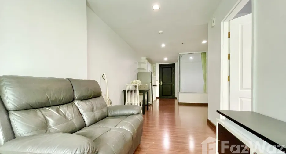 For sale 2 bedrooms condo in Phra Khanong, Bangkok