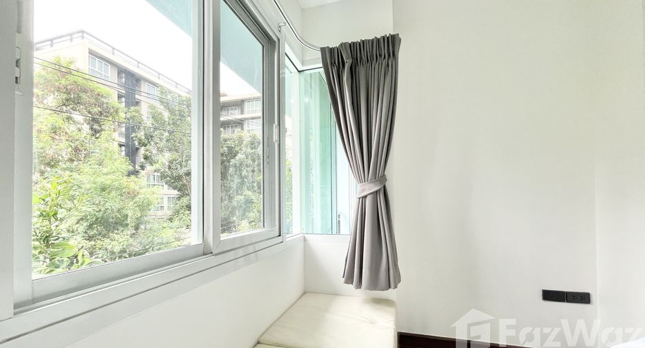For sale 2 bedrooms condo in Phra Khanong, Bangkok