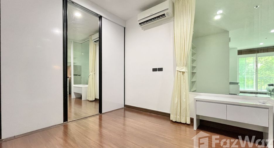 For sale 2 bedrooms condo in Phra Khanong, Bangkok