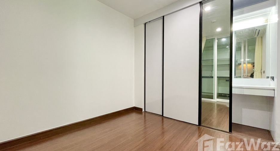 For sale 2 bedrooms condo in Phra Khanong, Bangkok
