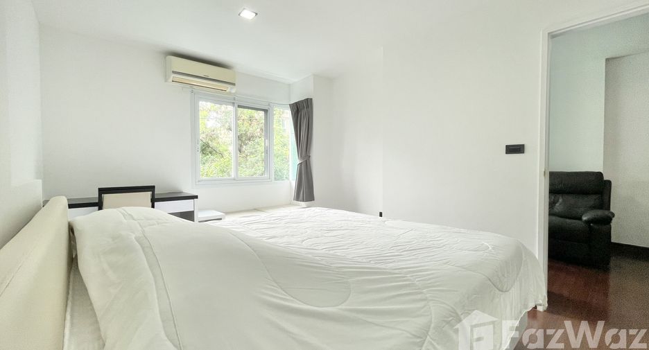For sale 2 bedrooms condo in Phra Khanong, Bangkok