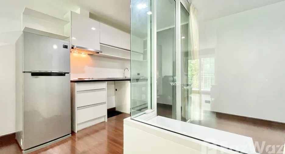 For sale 2 bedrooms condo in Phra Khanong, Bangkok