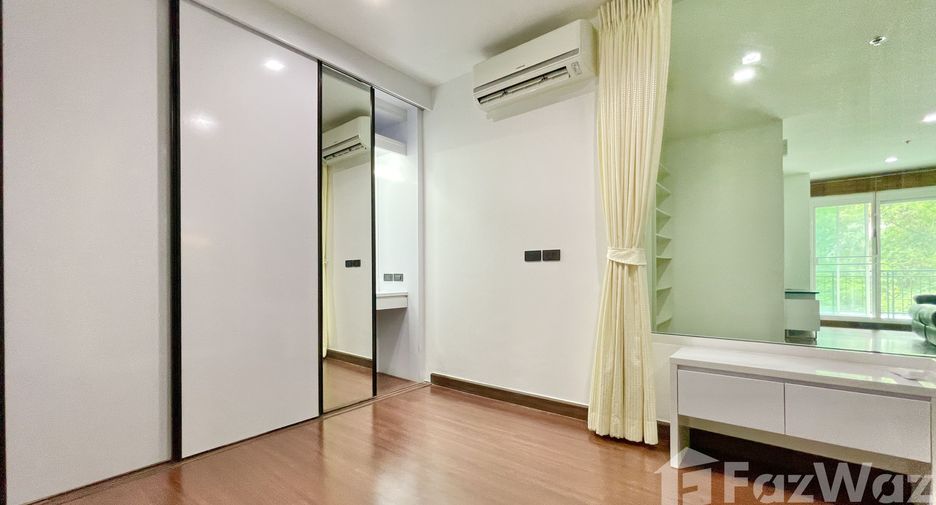 For sale 2 bedrooms condo in Phra Khanong, Bangkok