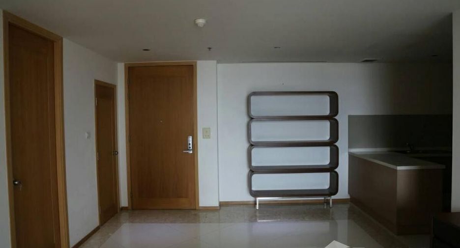 For sale and for rent 2 bedrooms condo in Sathon, Bangkok