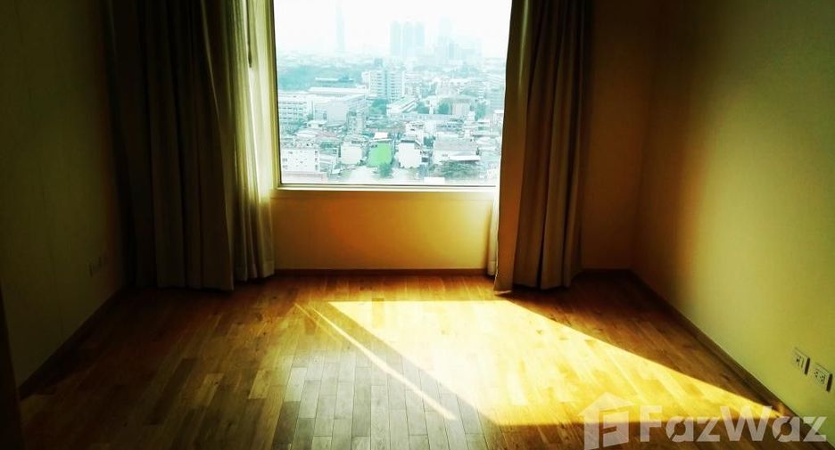 For sale and for rent 2 bedrooms condo in Sathon, Bangkok