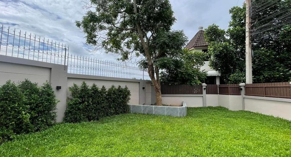 Haus zum Kauf mit 3 Zimmer in Bang Lamung, Chonburi