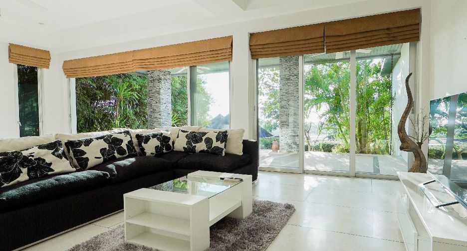 For sale 4 bedrooms villa in Thalang, Phuket