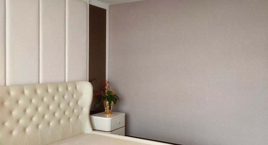 For sale 4 bedrooms house in Lat Phrao, Bangkok