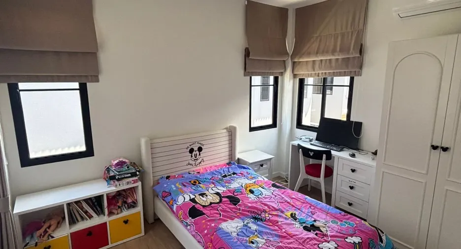 For rent 4 bedrooms house in Mueang Phuket, Phuket